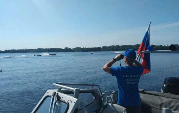 В Липецкой области экипаж двух лодок утроил перестрелку на воде