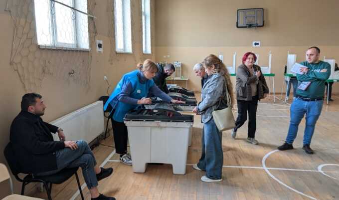 В азербайджанских сообществах поздравляют правящую партию Грузии с победой на выборах