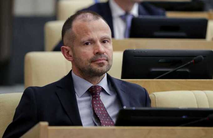 Депутат Лябихов устроил инсценировку развода, чтобы утаить имущество в Мюнхене