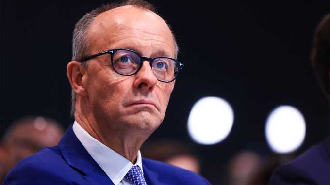 Канцлер Германии заявил, что ЕС не примет Украину во время боевых действий