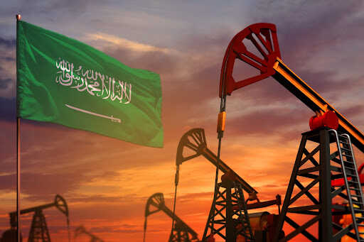 Саудовская Аравия подняла цены на нефть для Азии после решения ОПЕК+ увеличить добычу