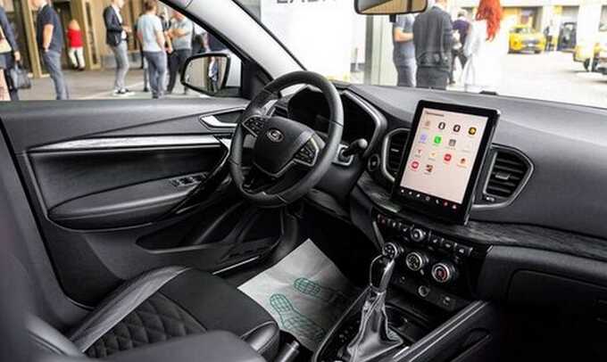 В России отзывают тысячи Lada Vesta из-за возможной блокировки рулевого управления